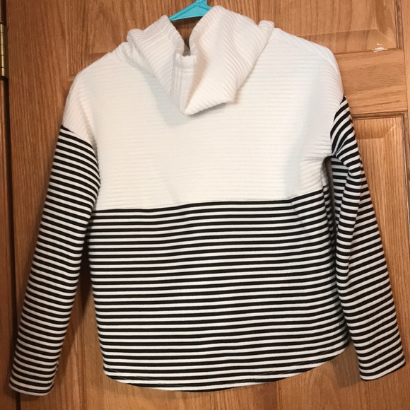 Striped small pullover. - Picture 3 of 3
